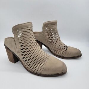 𝅺DIBA True Landing Crew Mules Stone Color Size 8.5 M